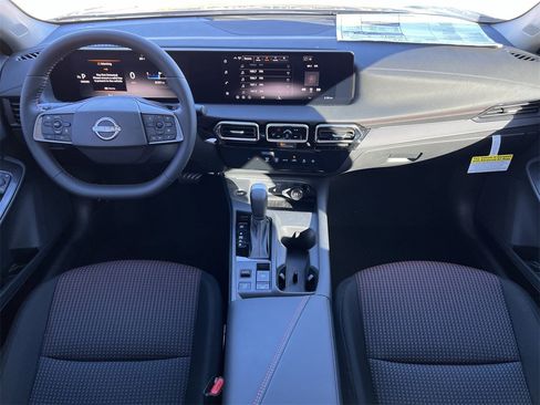 New 2026 Nissan Sentra SR image 8