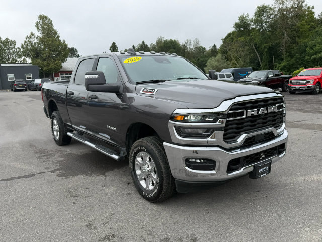 Used 2025 RAM 2500 Big Horn AWD/4WD image 7