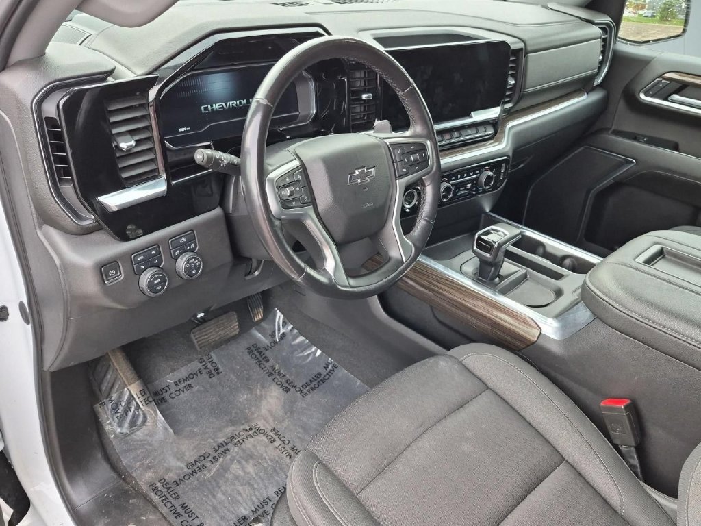 Used 2022 Chevrolet Silverado 1500 RST AWD/4WD image 11