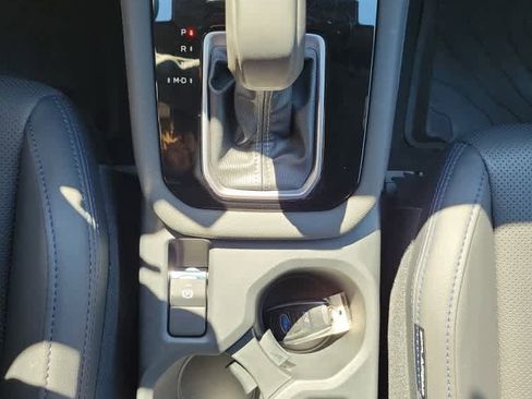 Certified 2025 Subaru Forester Limited AWD/4WD image 18