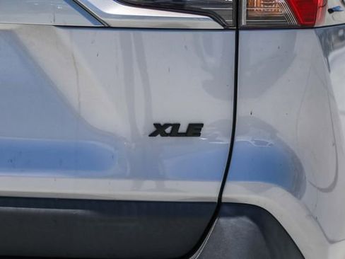 Used 2022 Toyota RAV4 XLE FWD image 10
