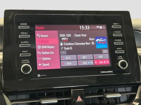 Used 2024 Toyota Camry SE FWD image 9