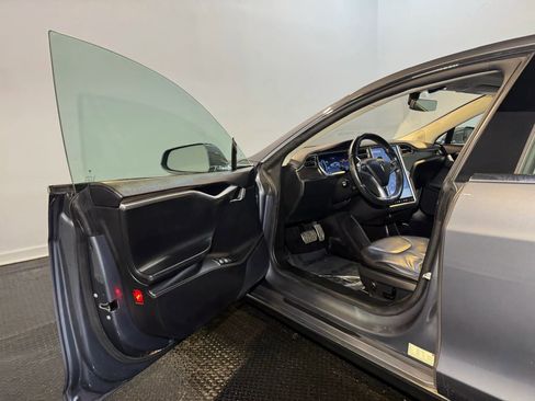 Used 2013 Tesla Model S Performance RWD image 7