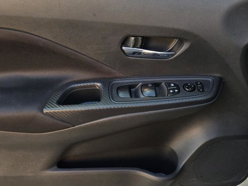 Used 2022 Nissan Versa SV w/ Trunk Package FWD image 20
