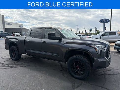 Used 2024 Toyota Tundra Platinum AWD/4WD image 3