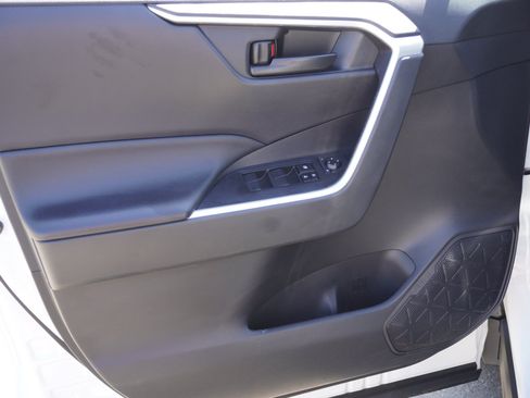 Used 2024 Toyota RAV4 LE AWD/4WD image 18