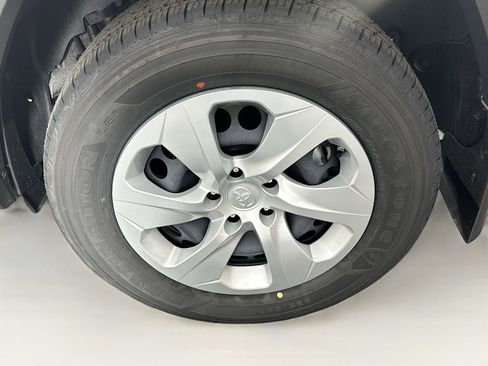 Used 2025 Toyota RAV4 LE FWD image 11