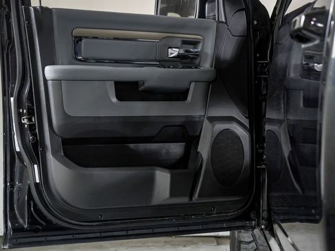 Used 2018 RAM 1500 Big Horn image 32