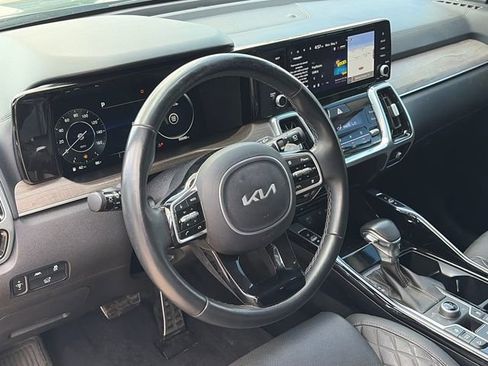 Used 2022 Kia Sorento SX Prestige AWD/4WD image 17