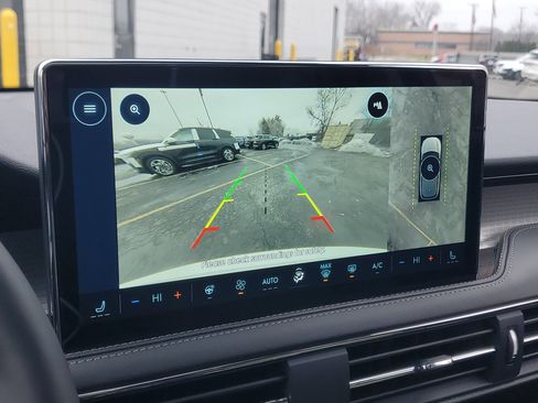 New 2026 Lincoln Corsair Premiere image 21