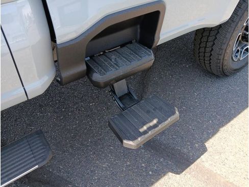 New 2025 Ford F250 Platinum image 13