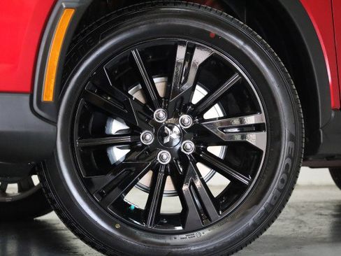 New 2026 Mitsubishi Eclipse Cross LE image 3