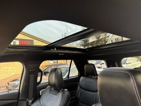 Used 2020 Ford Explorer ST image 36