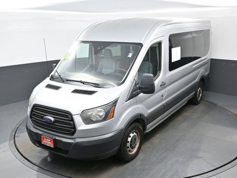 Used 2016 Ford Transit 350 XL image 31