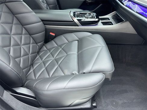 Used 2023 BMW 740i image 50