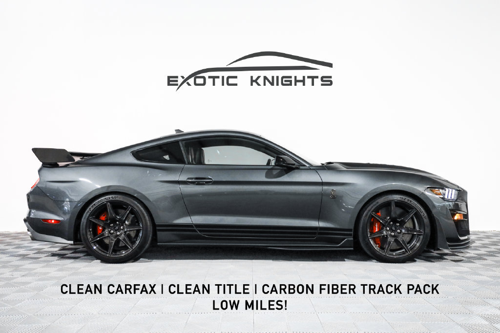 Used 2022 Ford Mustang Shelby GT500 w/ Carbon Fiber Track Pack RWD image 1