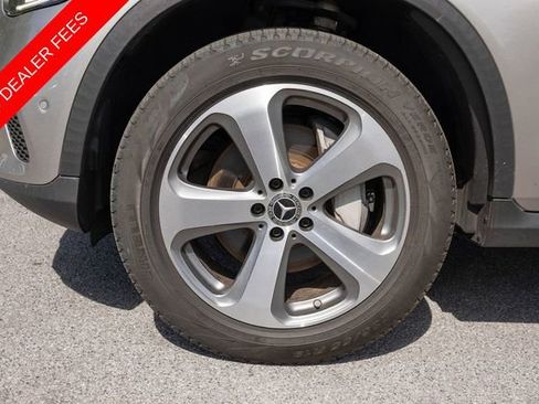 Used 2022 Mercedes-Benz GLC 300 4MATIC w/ Premium Package Lite image 5