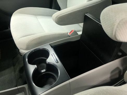 Used 2017 Toyota Sienna LE FWD image 26