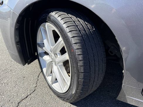 Used 2014 Lexus CT 200h image 25