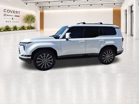 Used 2025 Lexus GX 550 w/ Accessory Package (Z1) AWD/4WD image 5