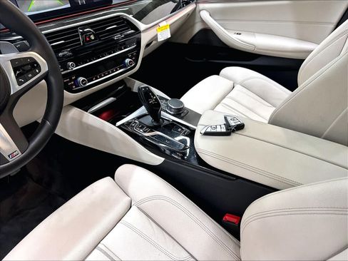 Used 2023 BMW 540i w/ M Sport Package RWD image 18