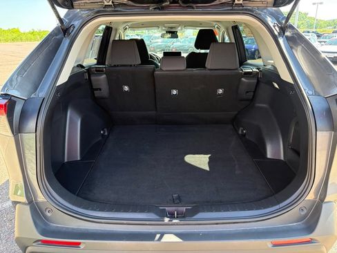 Certified 2025 Toyota RAV4 LE AWD/4WD image 5