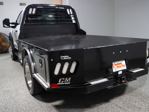Used 2023 Ford F550 4x4 Regular Cab Super Duty image 9