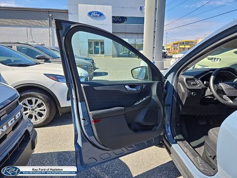 Used 2023 Ford Escape Active w/ Tech Pack #2 AWD/4WD image 34