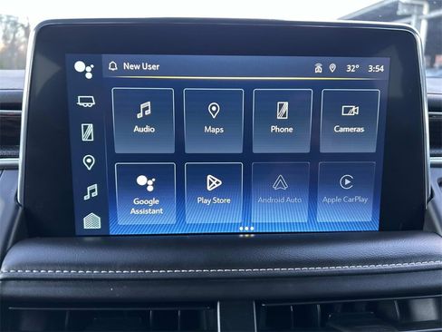 Used 2023 Chevrolet Suburban Premier image 31