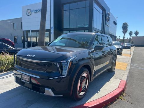 Used 2026 Kia EV9 Light image 1