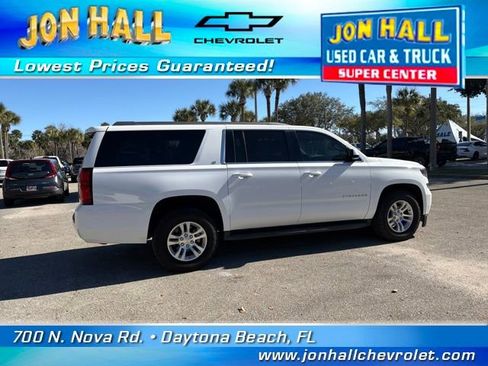 Used 2018 Chevrolet Suburban LT image 16