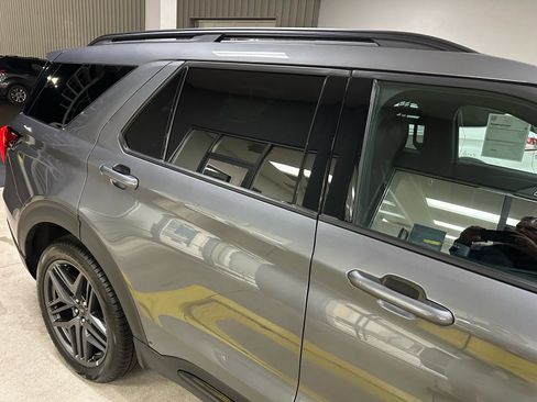 Certified 2025 Ford Explorer ST image 10