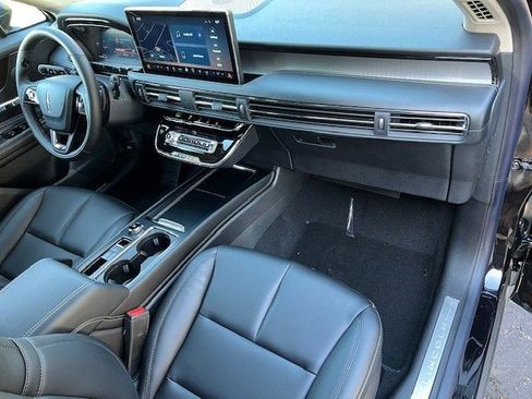 New 2026 Lincoln Corsair Premiere image 22