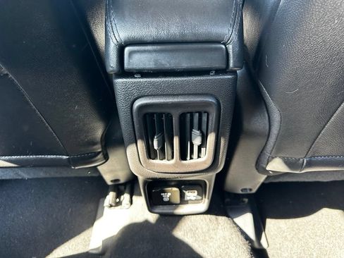 Used 2019 Jeep Compass Latitude FWD image 20