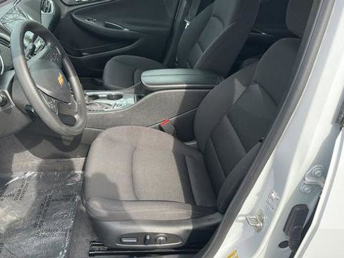 Used 2024 Chevrolet Malibu LT FWD image 10
