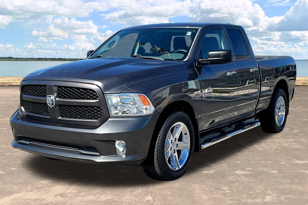 Used 2017 RAM 1500 Express RWD image 4