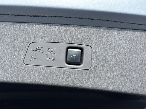 Certified 2022 Lincoln Corsair Reserve w/ Luxury Package image 13