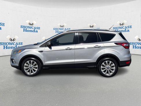 Used 2017 Ford Escape Titanium image 4