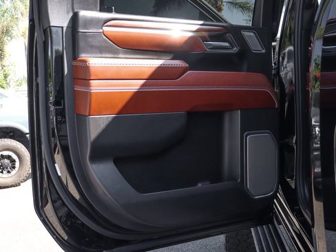 Used 2024 GMC Sierra 2500 Denali Ultimate w/ Max Trailering Package AWD/4WD image 45