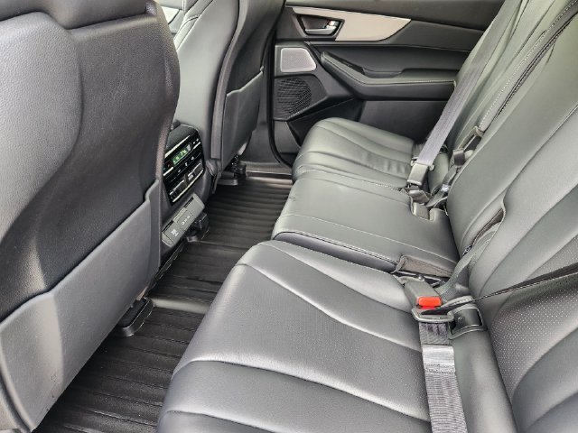 Used 2026 Acura MDX w/ Technology Package FWD image 31