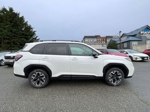 New 2026 Subaru Forester Premium image 9