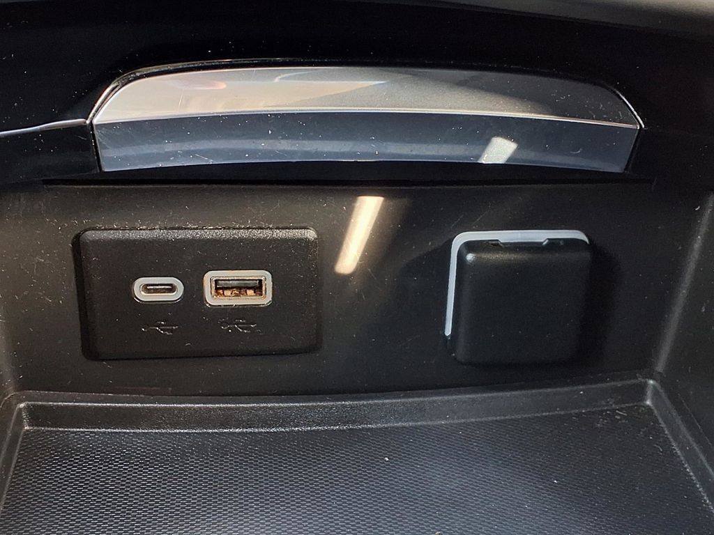Used 2022 Buick Envision Preferred FWD image 7