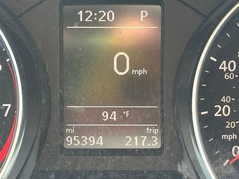 Used 2016 Volkswagen Passat 1.8T FWD image 8