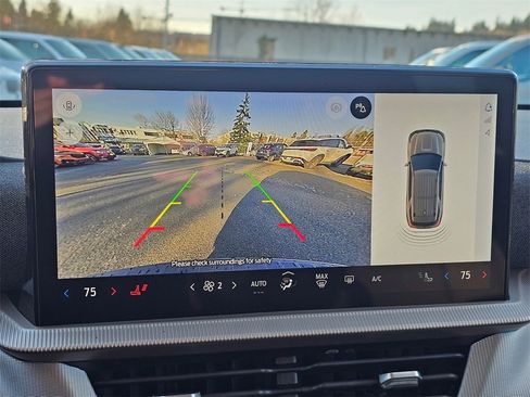 Used 2025 Ford Explorer Active image 15