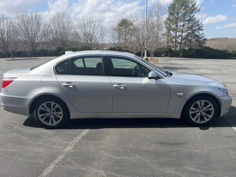 Used 2010 BMW 535i xDrive Sedan image 6