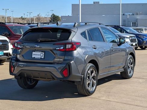 Used 2024 Subaru Crosstrek 2.0i Premium image 3