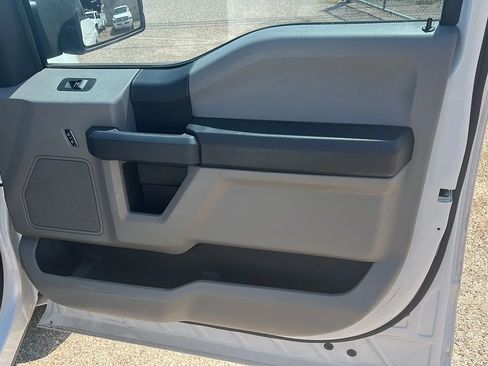 Used 2016 Ford F150 XL w/ Equipment Group 101A Mid RWD image 16
