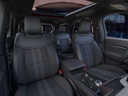 New 2026 Ford Explorer ST-Line w/ ST-Line Street Pack AWD/4WD image 10
