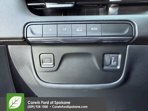 Used 2022 Cadillac Escalade ESV Luxury image 29