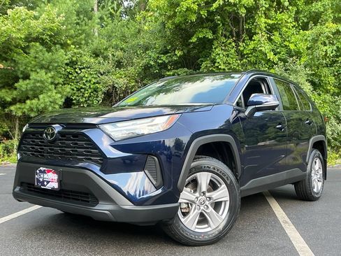 Certified 2025 Toyota RAV4 XLE w/ Convenience Package AWD/4WD image 1